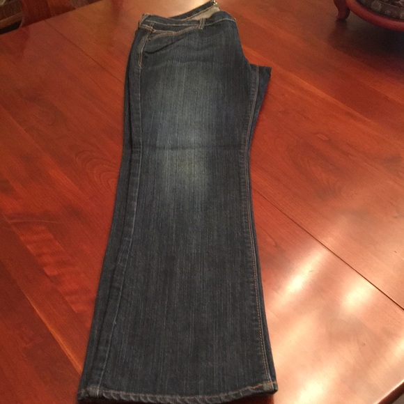 Old Navy Diva bootcut Jeans - Picture 4 of 6